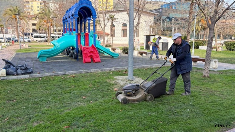 Gemlik Belediyesi'nden Yoğun Mesai
