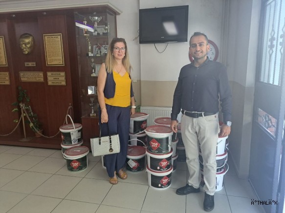 Gemlik Kent Konseyi ve Filli Boyadan Eğitime Renkli Destek