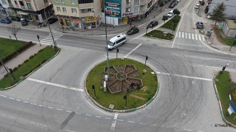 Gemlik’te Temizlik, Bakım ve Peyzaj Çalışmaları