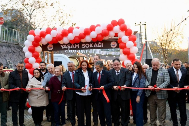 Gemlik’te “Yaşam Sokağı” Açıldı
