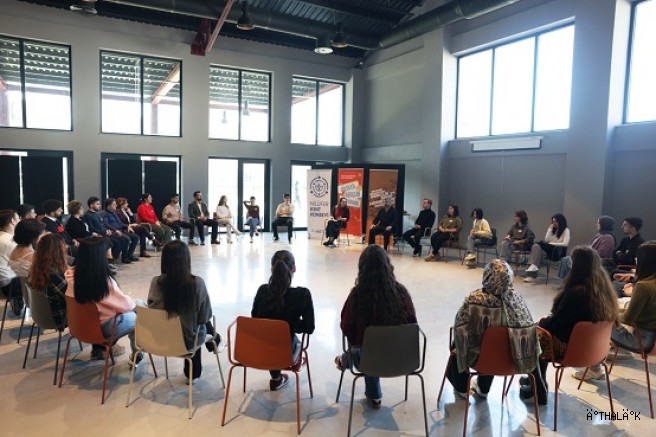 Gençler Nilüfer’de “ İfade Özgürlüğünü” Konuştu