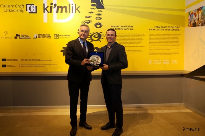 Göçmenlerin Yolculuğu ‘Kimlik’le Sergilendi