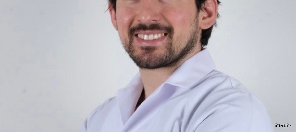 Gülüşünü Gizleyenler  İçin Çözüm: Gülüş Tasarımı