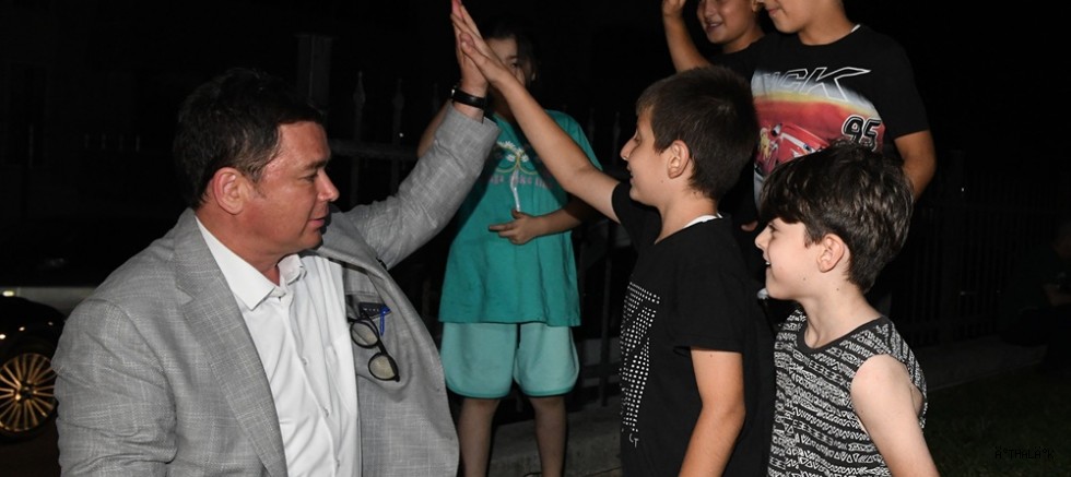 Güneştepe’de Çocuklarla Açık Hava Sinemasında Buluştu 