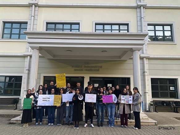 Hukuk Fakültesi Öğrencileri: "Çocukların Hayatı Tartışmaya Kapalıdır"