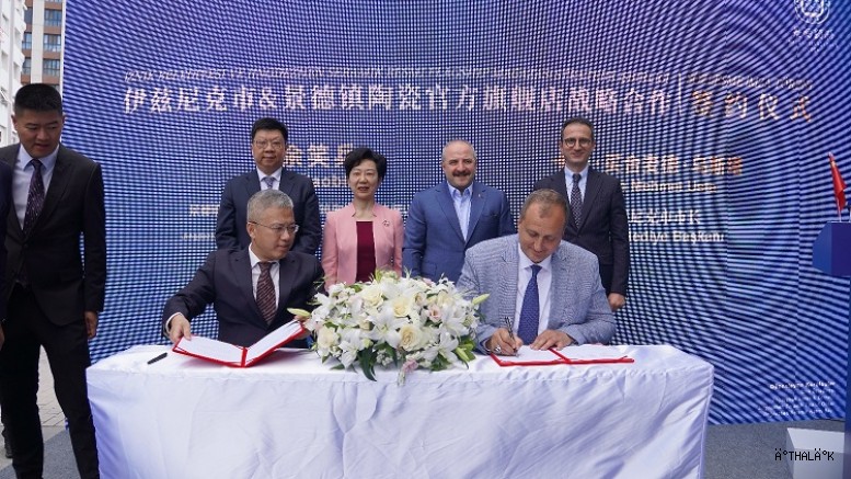 İznik Seramik Sanayi Birliği İmza Töreni İstanbul’da Gerçekleşti