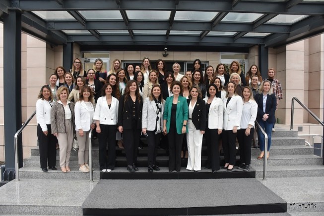 Kadın İhracatçılar İçin Destek Zinciri Güçleniyor