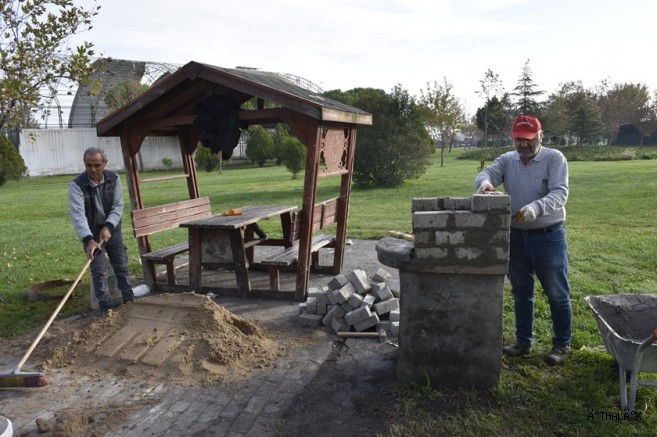 Kamu Malına Zarar Verildi  Belediye Ekipleri Anında Müdahale Etti