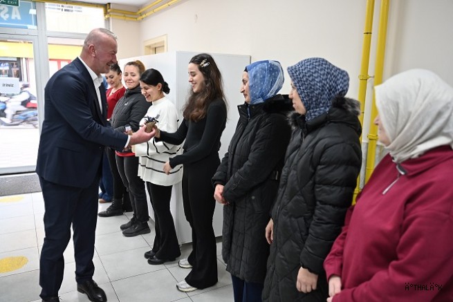 Karabatı: " Kadınlarımızım Gücüyle Daha Güzel Bir Gelecek İnşa  Edeceğiz"