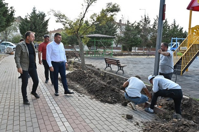 "Karacabey Belediyesi ‘Çamlık’ Parkı’nı Aydınlatılıyor" 