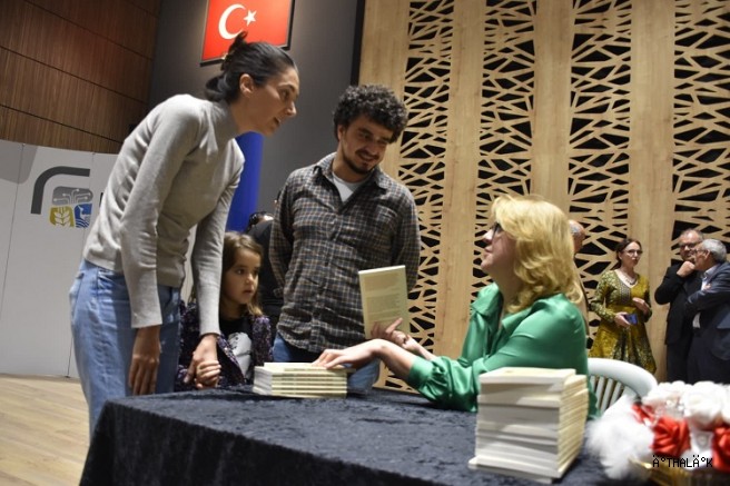 Karacabey Belediyesi'nden Kitap Okuma Kulübü ve Düşünce Atölyesi
