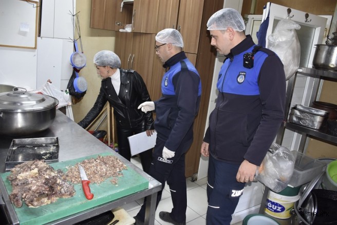 Karacabey Belediyesi'nden  Lokanta ve İmalathanelere Yakın Takip 