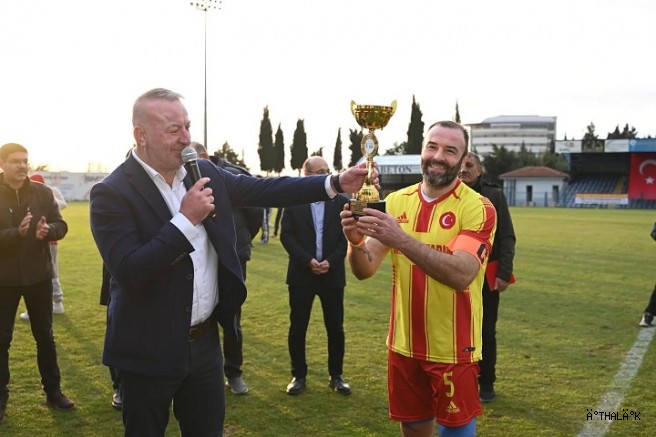 Karacabey'de Futbol Şöleni