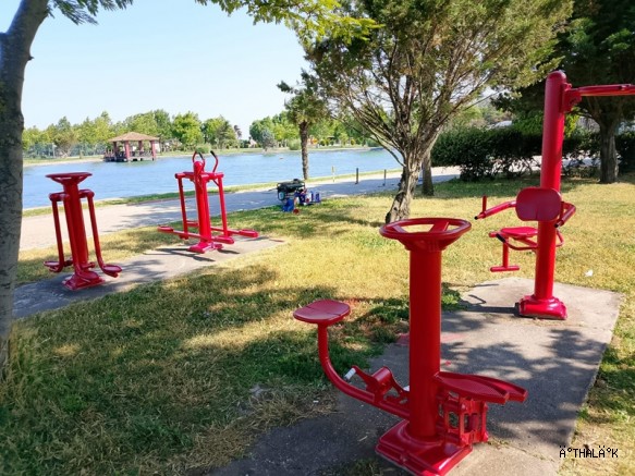 Karacabey'de "Park bahçeler "den  Göz Dolduran Çalışma