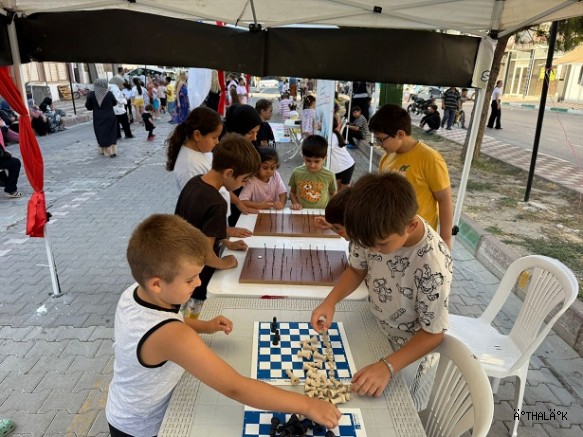 Karacabey Geleneksel Sokak Oyunları Etkinliğinde Final