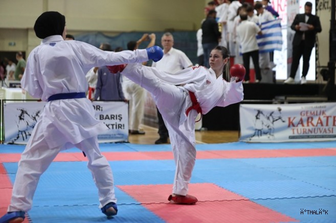 Karatenin Kalbi Gemlik’te Atıyor