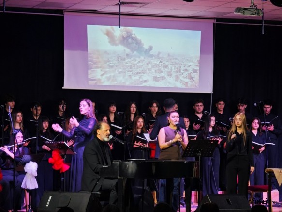 “Kim Var?” Sanat Etkinliği Bursa’da Yoğun İlgiyle Gerçekleşti