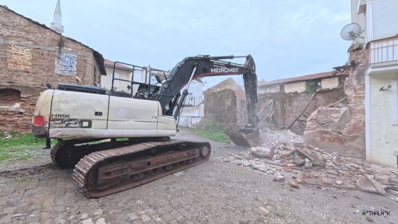 Metruk Binalarla Mücadele Sürüyor