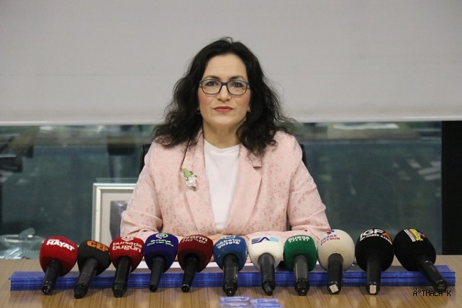 Mimarlar Odası Bursa Şubesi Yönetim Kurulu Başkanı Şirin Rodoplu Şimşek'ten Dedikodulara Açıklama  