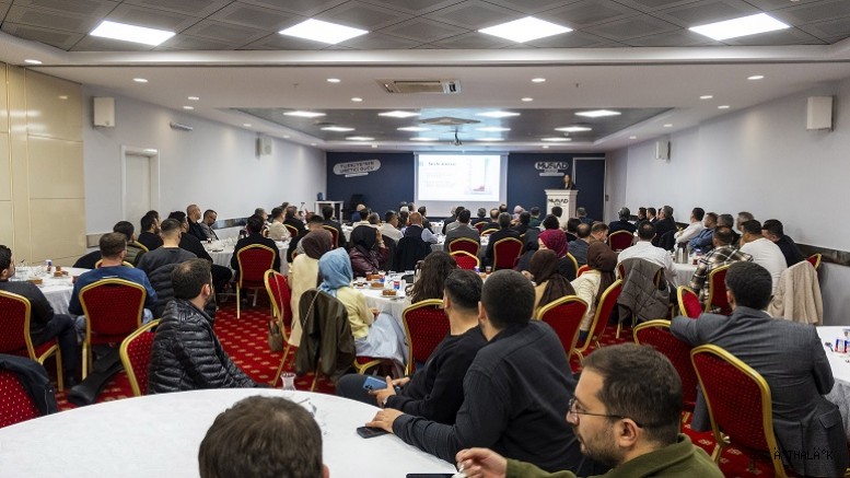 MÜSİAD Bursa “Müstakil  Düşünceler "de Ekonominin Nabzını Tuttu