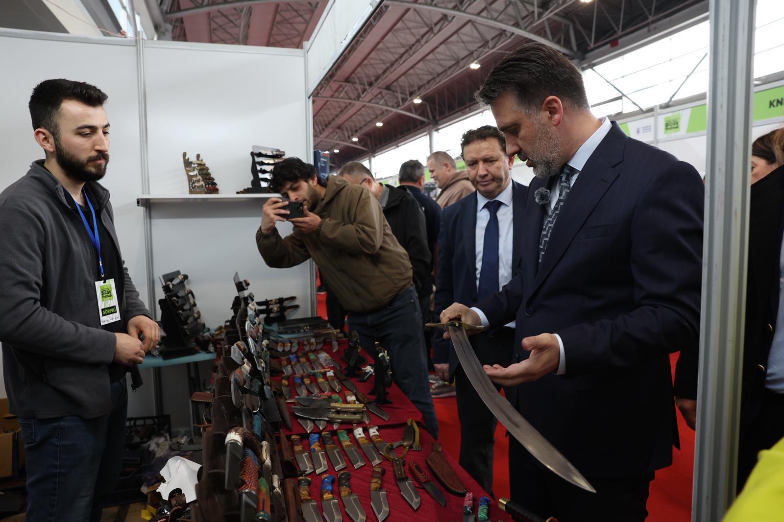 'Bursa Bıçağı' Dünya Sahnesinde