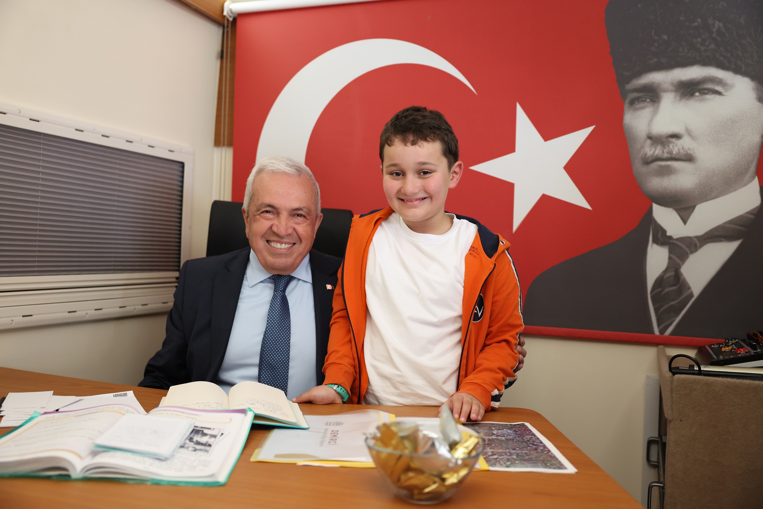 Başkan Şadi Özdemir’den Demirci’ye Çifte Park Müjdesi