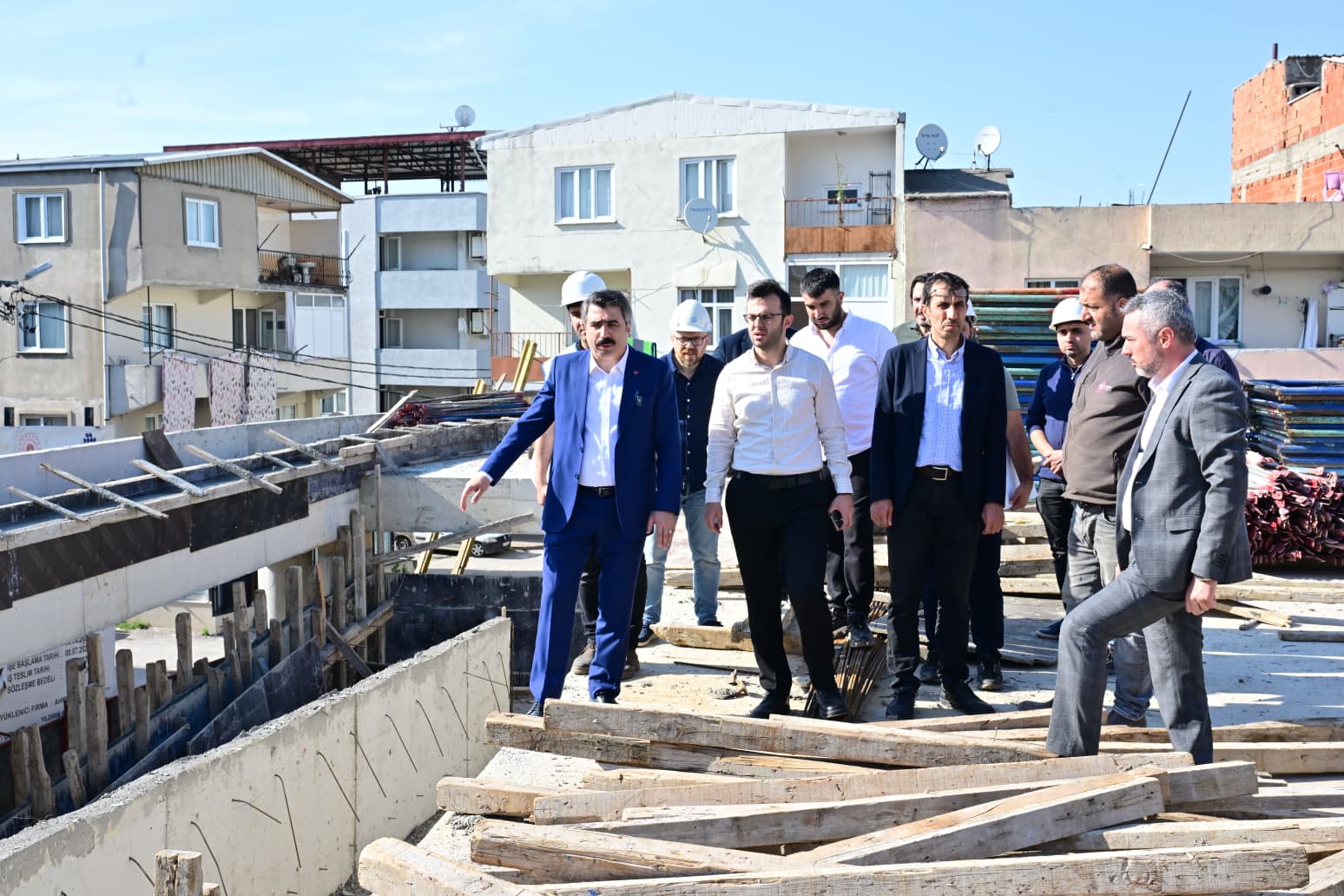 Yavuzselim Kapalı Pazar Alanı'nda Yol Yarılandı