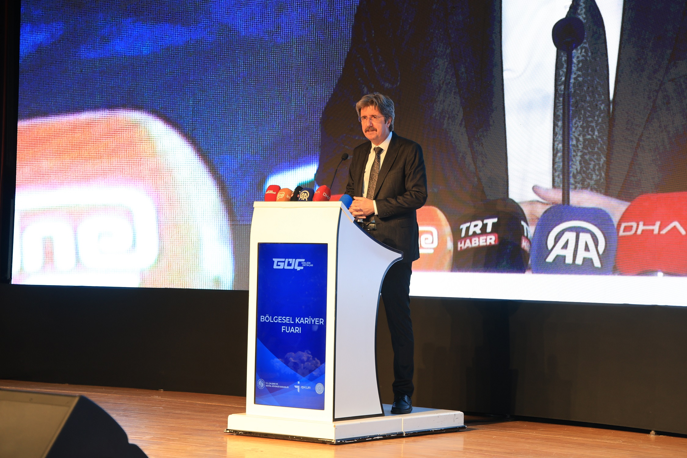 "Marmara Kariyer Fuarı 2026" BUÜ’de Başladı
