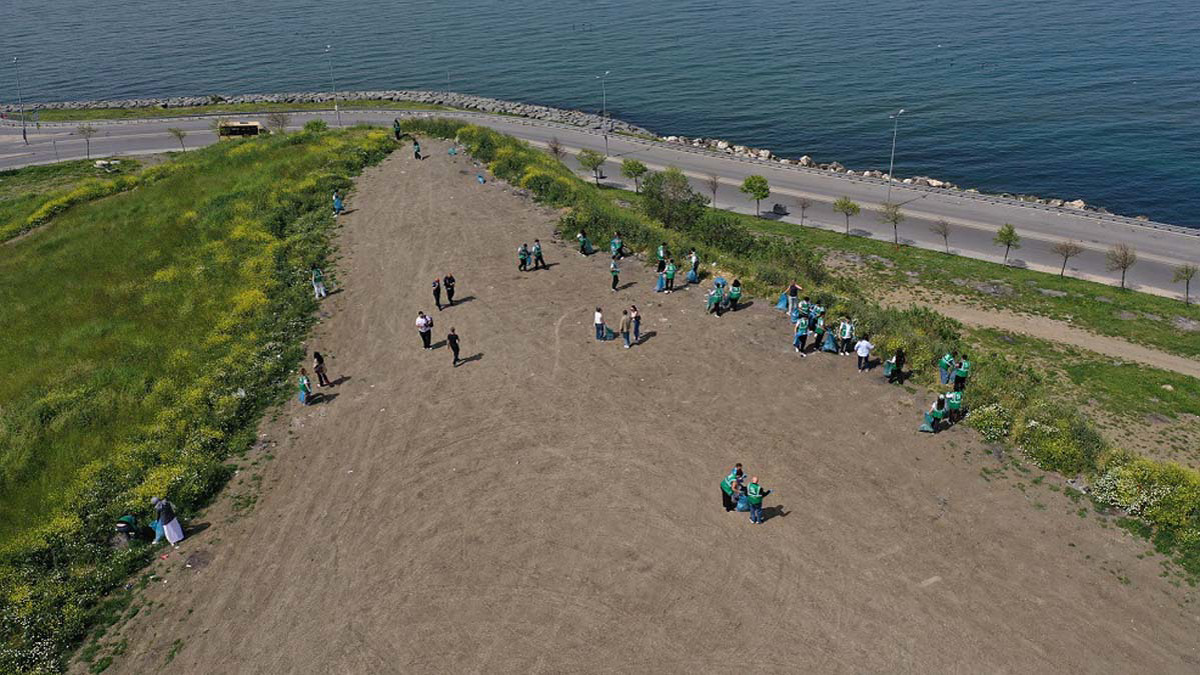 Beylikdüzü'nde Öğrencilerden Doğaya Destek