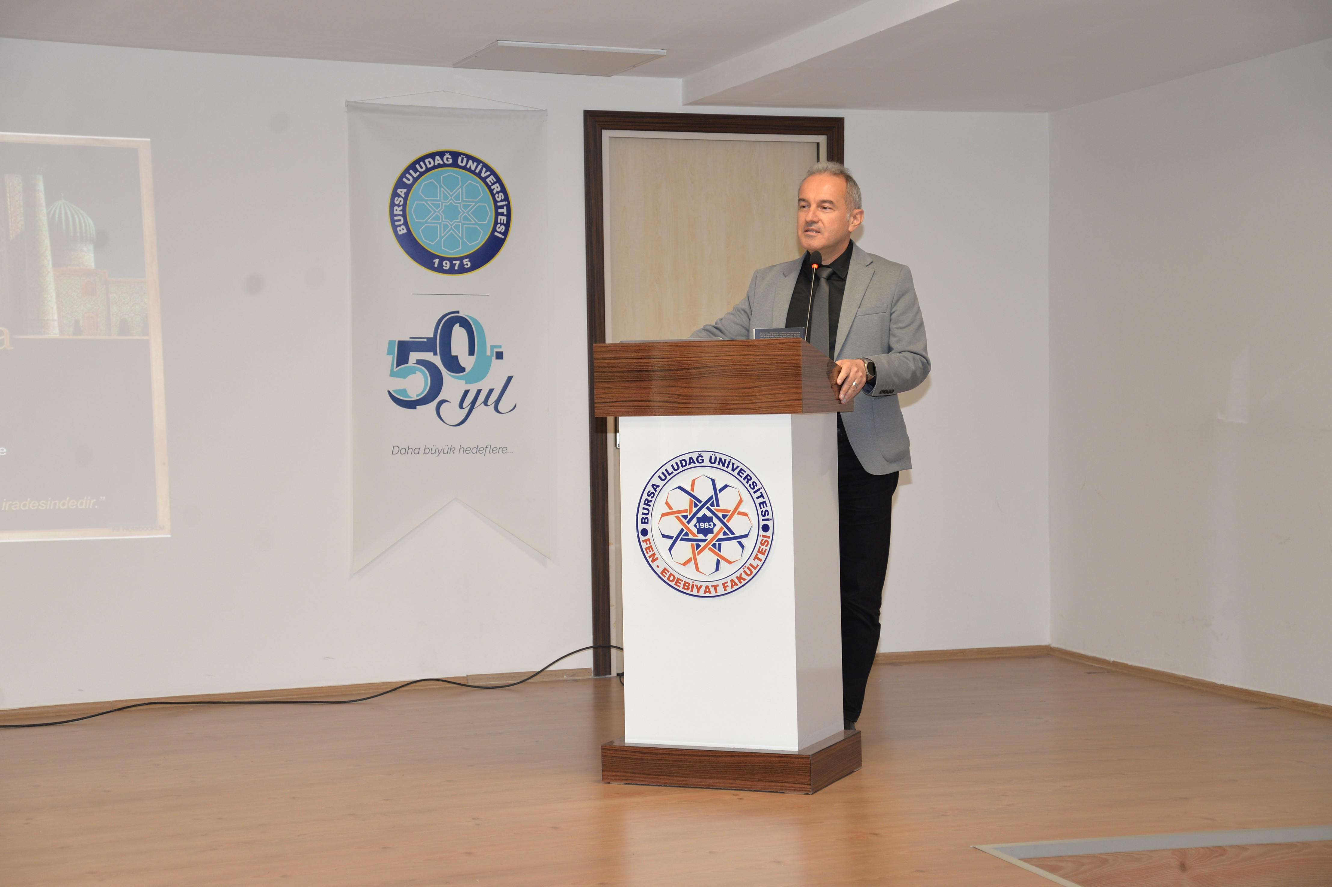 Şarkın İncisi Semerkand Konferansı BUÜ’de Düzenlendi