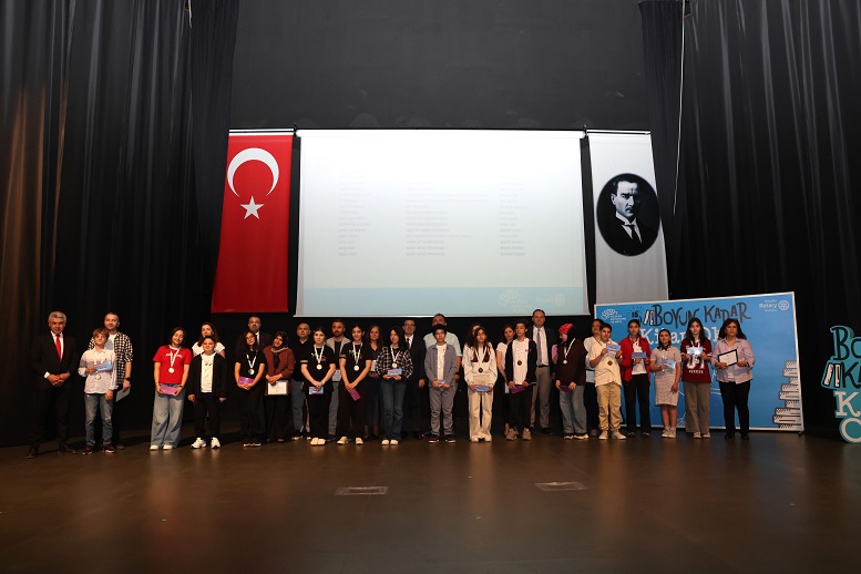Nilüfer’in Kitap Kurtları Ödüllendirildi