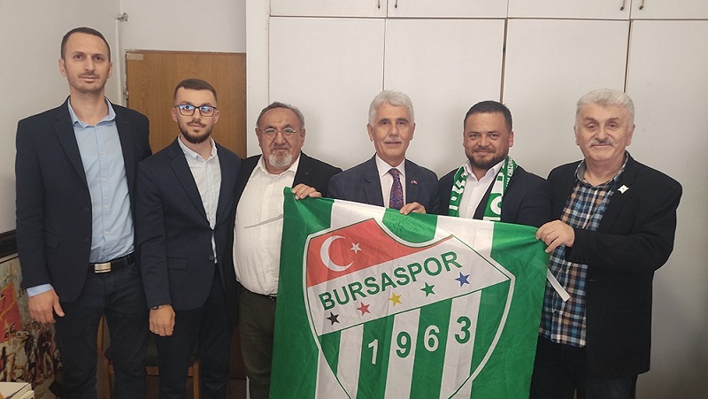 Başkan Erkan Aydın'dan Kosova'ya Bursaspor Selamı