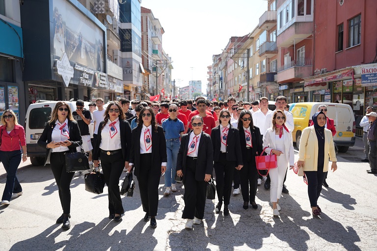 Yenişehir'de 19 Mayıs Coşkusu