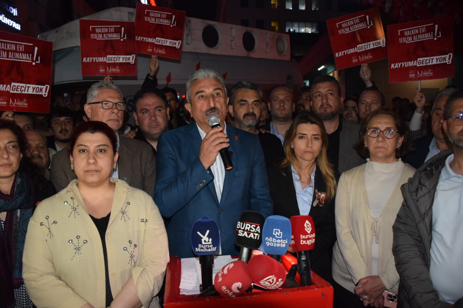 CHP Bursa İl Başkanı Nihat Yeşiltaş: Bu Millet İçin Gerekirse Baş Vereceğiz Ama Asla Başımızı Eğmeyeceğiz