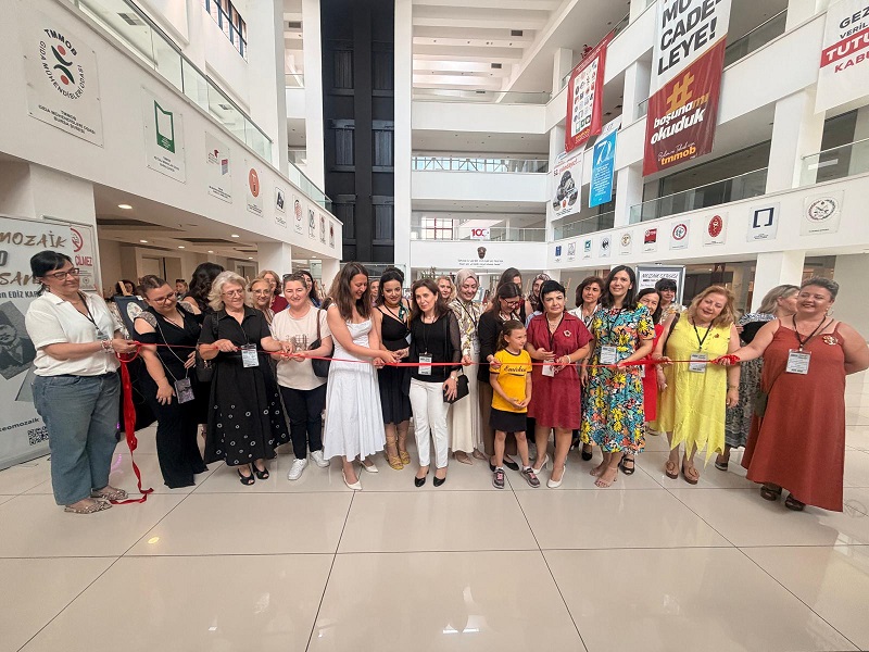 Taşların Dilinde Kadının Hikâyesi: “Bin Parça Bir Kadın” Sergisi Bursa’da Açıldı