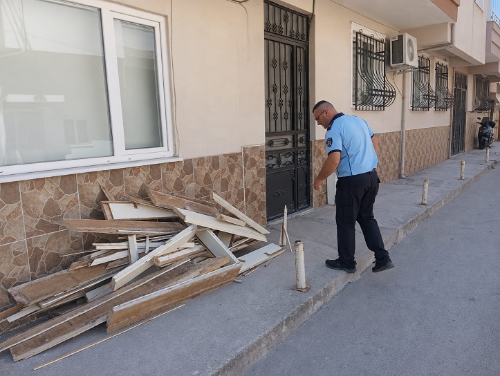 Karacabey'de Kaldırım İşgallerine Son