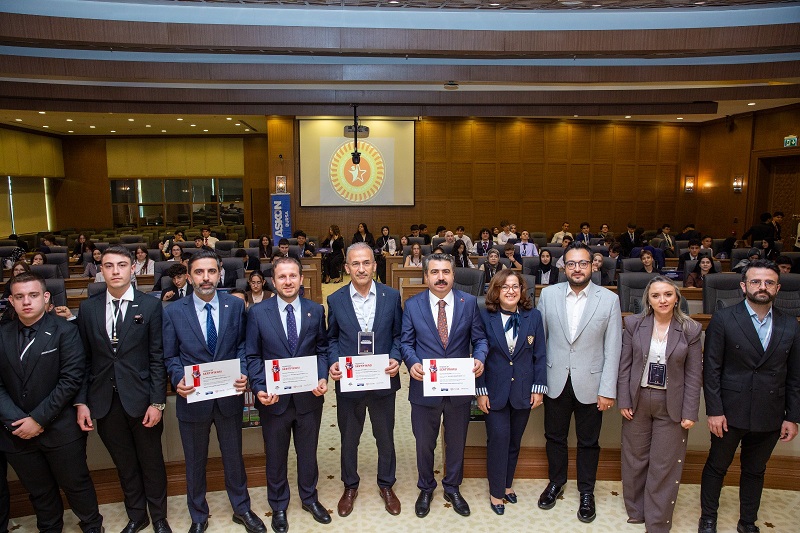 Gençlerin Sesi Bursa’da Yükseldi