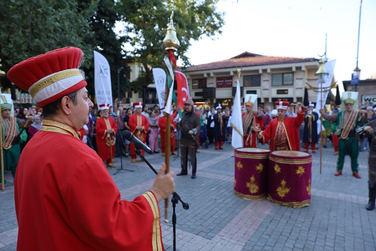 Mehter Sesleri Bu Kez Gazi Orhan Parkı'ndan Yükseldi