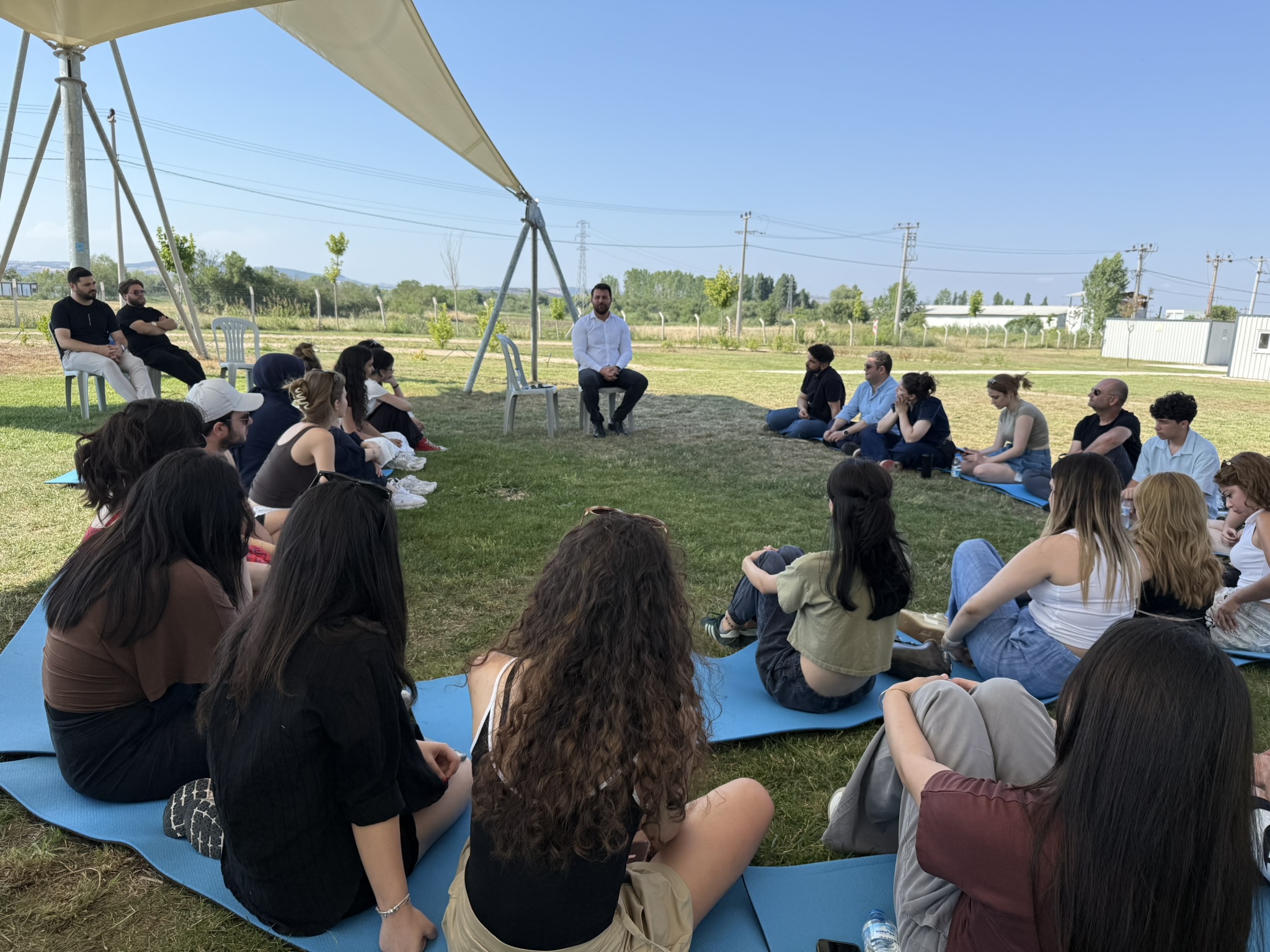 Gençler Fadıllı’da liderlik kampında buluştu
