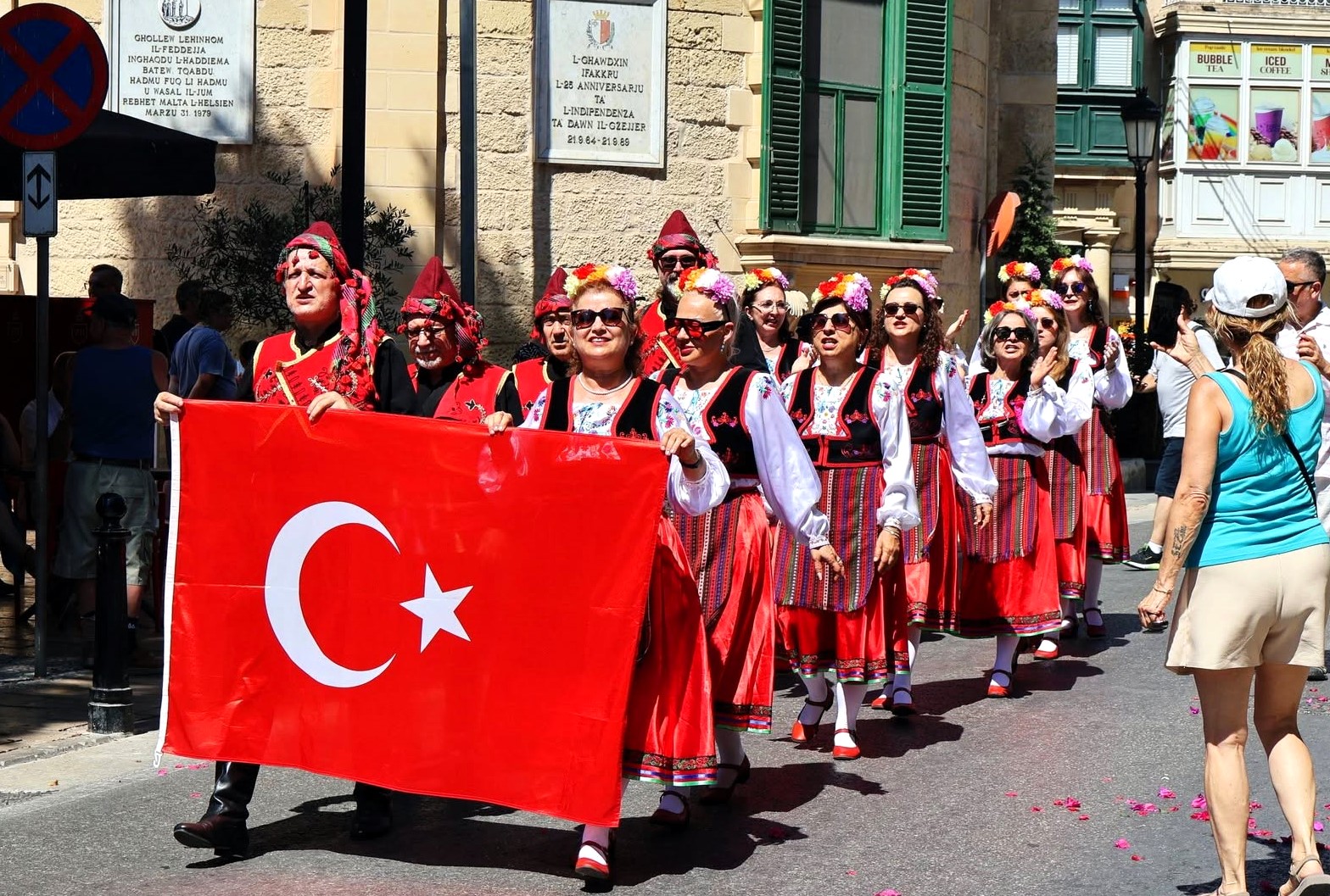 BUÜ Halk Oyunları Grubu Malta’da Bir İlke İmza Attı