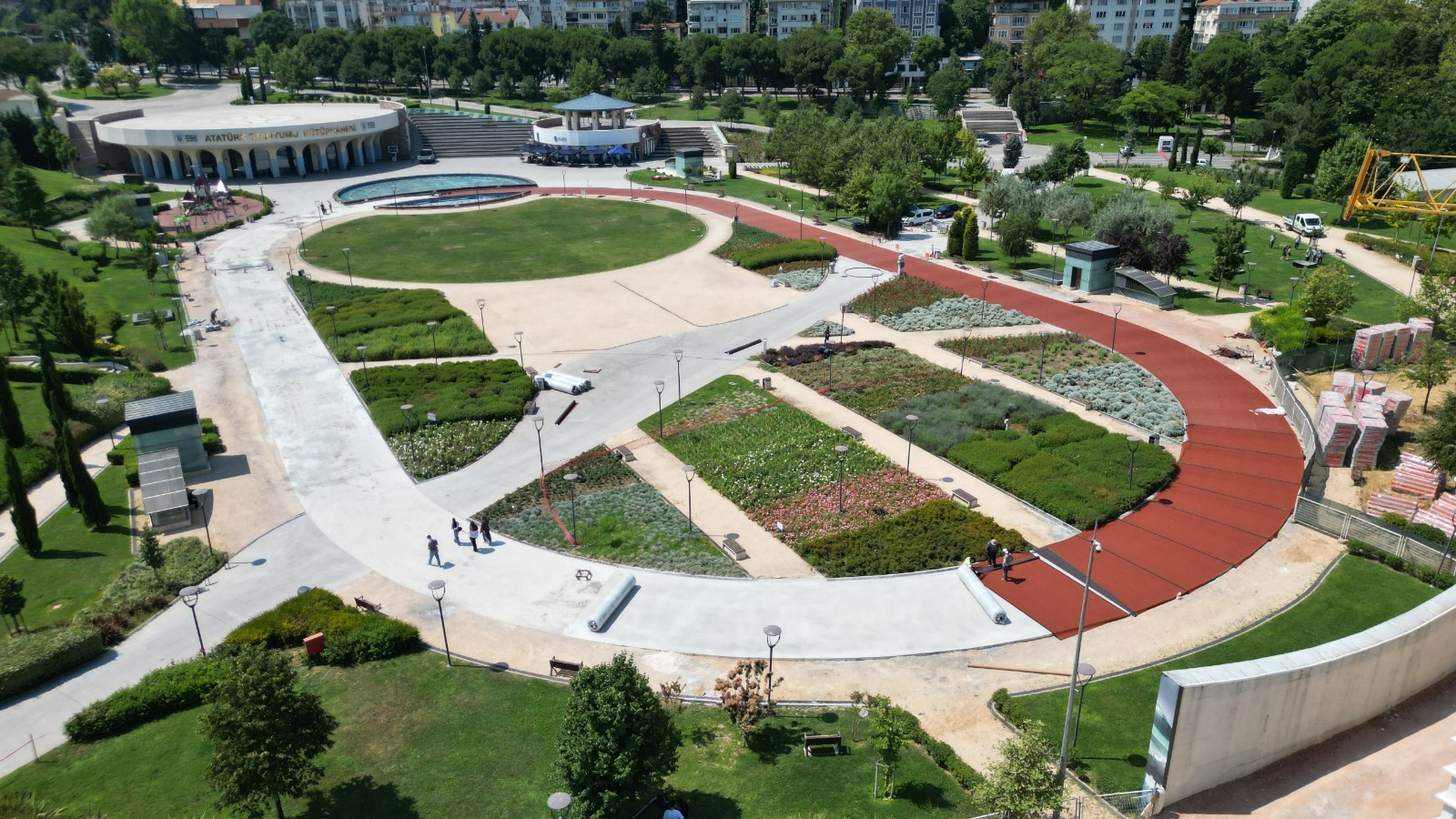 Büyükşehir'den Millet Bahçesi'ne Estetik Dokunuş