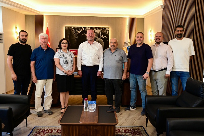 Mimarlardan Karabatı'ya Ziyaret