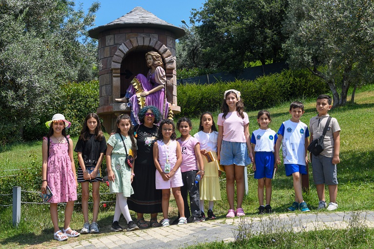 Osmangazi’de Çocuklar Kitapların İzinde Buluştu