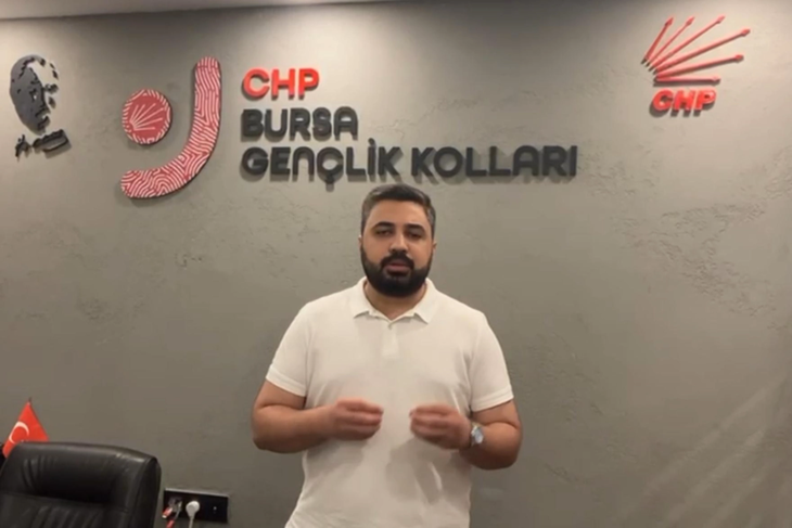 CHP Bursa Gençlik Kolları Başkanı Berkcan Bora Görevden Alındı