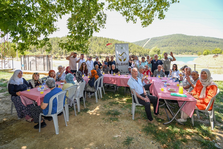 Osmangazi Belediyesi ALBAM Üyelerini Doğayla Buluşturdu