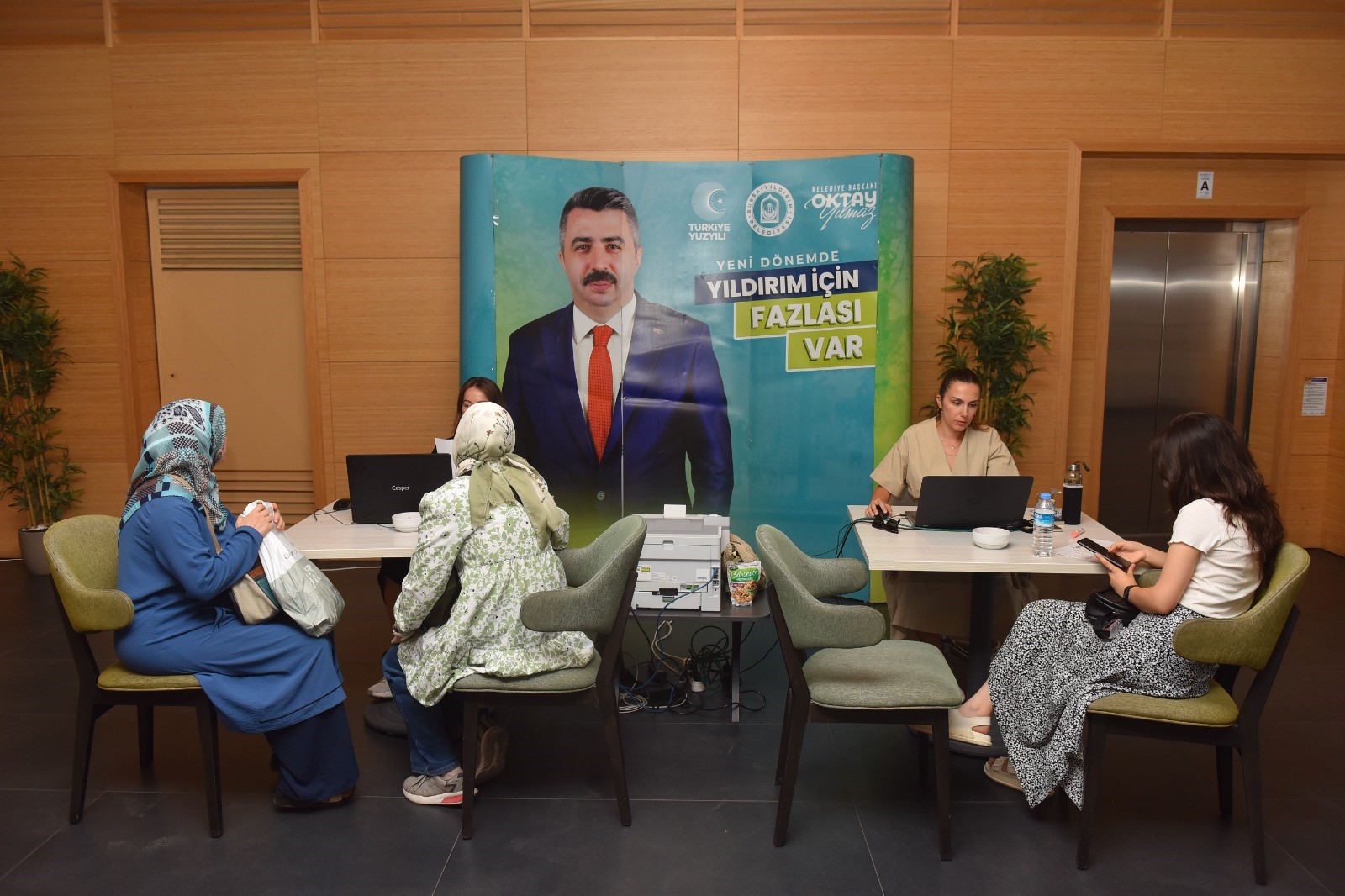Yıldırım Belediyesi'nden Üniversite Adaylarına Tercih Desteği