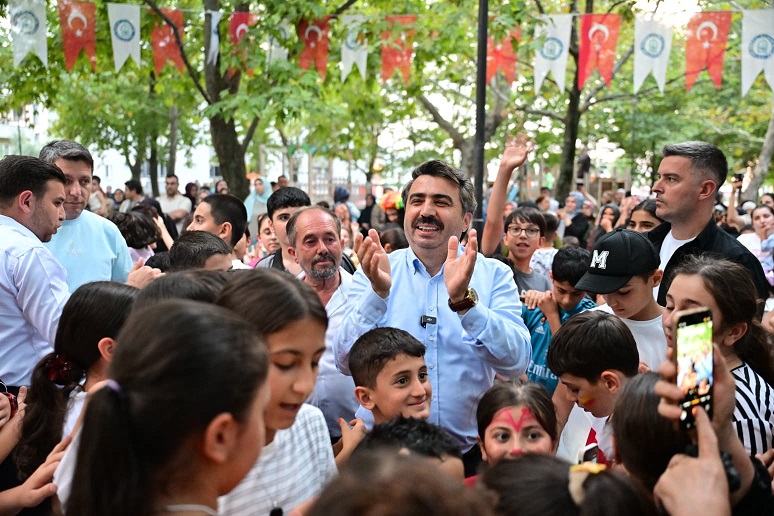 Yıldırım'da Çocukların Neşesi Sokağa Taştı