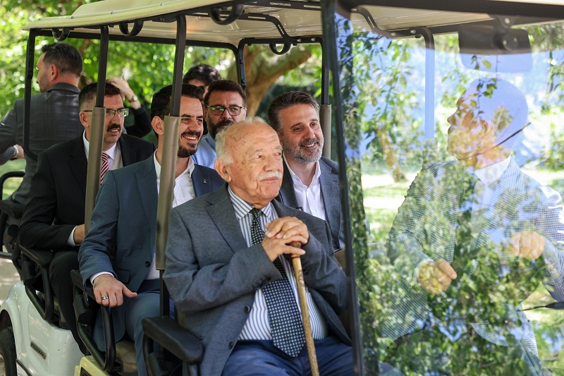 Başkan Vekili Biba’dan Hayvanat Bahçesi’ne Ziyaret