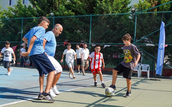 Tatil Coşkusu Çocuk Spor Şenliği'nde Yaşandı