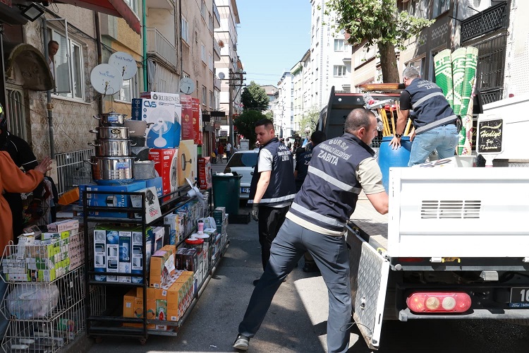Osmangazi Belediyesi Kaldırım İşgallerine Fırsat Vermiyor